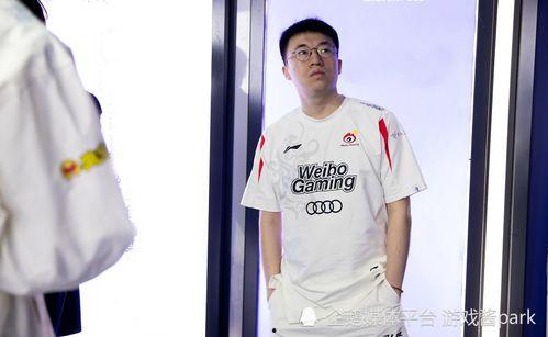 涵艺爆料rng中单视频,rng中单选手神秘训练幕后曝光